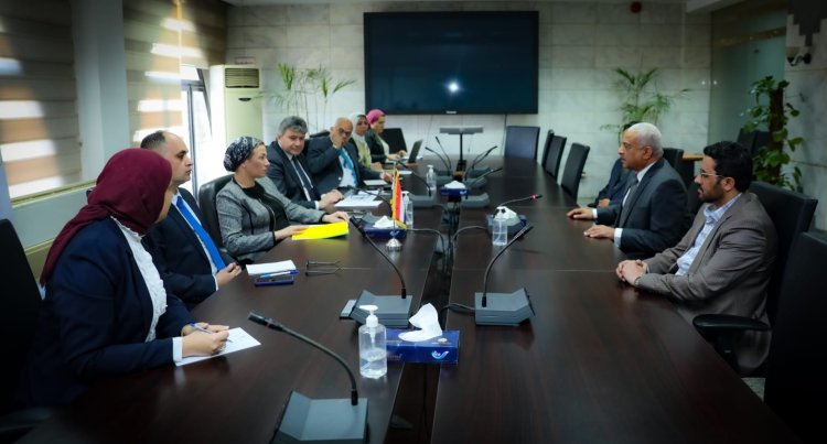 وزيرة البيئة ومحافظ السويس يناقشان الوضع الحالي لمنظومة إدارة المخلفات