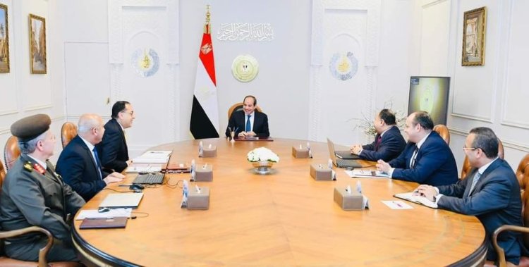 الرئيس السيسي يعقد اجتماعين لمتابعة مشروعات تطوير المواني البحرية