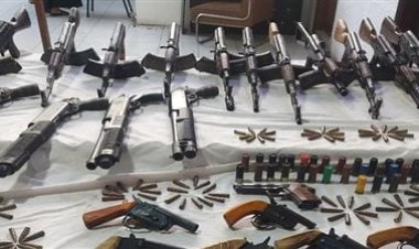 القبض على 4 أشخاص بحوزتهم مخدرات وأسلحة في البساتين والمعصرة