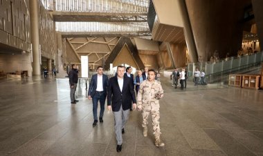 وزير السياحة والآثار يتفقد آخر مستجدات العمل بالمتحف المصري الكبير