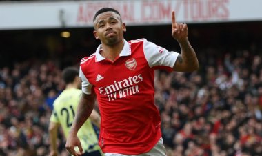 آرسنال يعزز صدارته للدوري الإنجليزي بفوز سهل على ليدز 