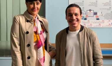 «مينا بولس» ضابط شرطة أمام نجوي فؤاد في «تلت التلاتة»