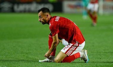 بسبب واقعة مباراة الهلال.. الأهلي يوقع عقوبة كبيرة على أحمد عبدالقادر