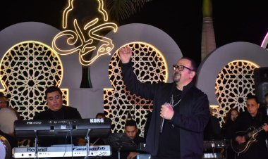 هشام عباس يشغل أولى حفلات خيمة «كهرمان» بنادي الجولف بمدينتي (صور)