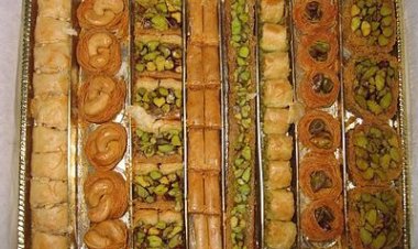 الهايصة واللايصة .. حلويات رمضان 2023 .. تثير الضجة