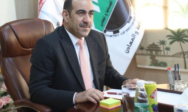 وزير الصناعة يوصي بوضع آليات وسياقات جديدة لتطوير العمل الإداري والفني