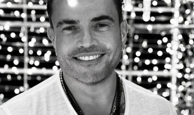 «شكرا من هنا لبكرة» لعمرو دياب تحقق 200 مليون مشاهدة 