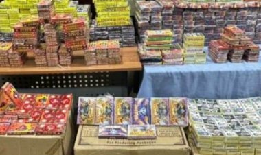 سقوط شخص بحوزته مليون صاروخ ألعاب نارية بالإزبكية