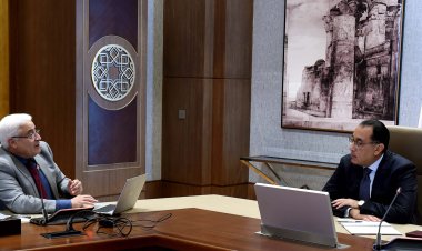 «مدبولي» يلتقي رئيس هيئة التأمين الاجتماعي لمتابعة عددًا من ملفات العمل