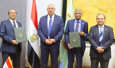 وزير الزراعة يشهد توقيع وثيقة مشروع بين بحوث الصحراء والفاو