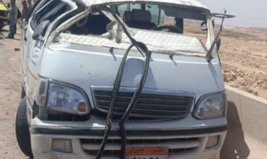 إصابة 11 شخصا في انقلاب ميكروباص بحلوان