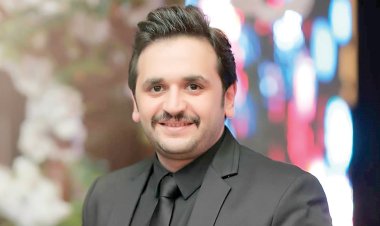 مصطفى خاطر: «شخصية عم شكشك صنعت البهجة للأطفال» (فيديو)