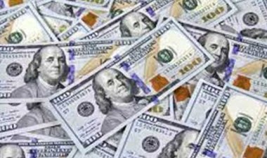 ضبط 4 أشخاص لقيامهم بالإتجار غير المشروع في النقد الأجنبىي بالقطامية 