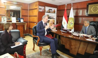 وزير القوى العاملة يلتقي بسفير بيلاروسيا في القاهرة