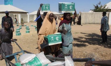 مركز الملك سلمان للإغاثة يوزِّع أكثرَ من 56 طنًّا من السلال الغذائية في نيجيريا