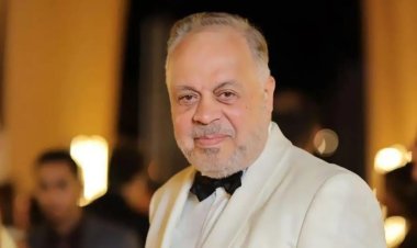 «لو في حاجة هنقول ريحوا نفسكم».. أشرف زكي يعلق على إصابة الزعيم بـ«الزهايمر»