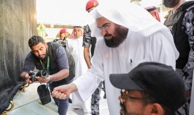 «السديس» يشارك في تطييب وصيانة كسوة الكعبة المشرفة