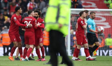 منع حكم مباراة ليفربول وأرسنال من إدارة المباريات