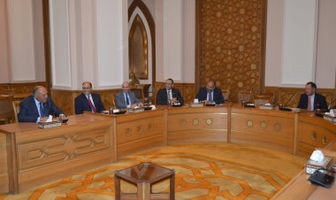 وزير الخارجية يستقبل أعضاء غرفة التجارة الأمريكية