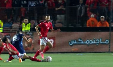 تشخيص إصابة عبدالله السعيد خلال مباراة الأهلي وبيراميدز