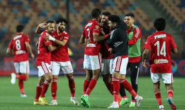 بعد مباراة مثيرة.. الأهلي يتوج بكأس مصر على حساب بيراميدز