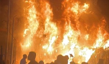 بدء التحقيق في حريق عقار ميدان فيكتوريا بـ شبرا