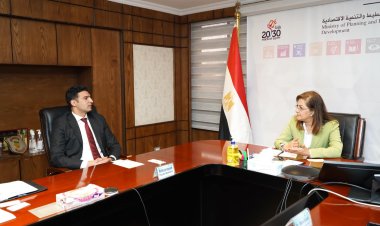 وزيرة التخطيط والتنمية الاقتصادية تلتقي رئيس شركة هانيويل