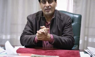 مذكرة أمام نقيب الصحفيين تطالب بمنح أعضاء جدول المعاشات زيادة شهرية مساوية للبدل