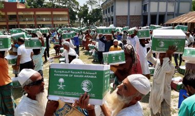 مركز الملك سلمان للإغاثة يوزع 345 حقيبة إيوائية في منطقة غوينغات بجمهورية بنغلاديش