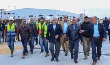 وزير النقل يتفقد مينائي الإسكندرية والدخيلة لمتابعة تنفيذ «ميناء الإسكندرية الكبير»