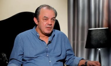 علاء مرسي : «اللي هيشتمني هشتمه وأمي خط أحمر»