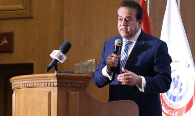 وزير الصحة يعتمد خطة «التأمين الصحي» لعلاج مرضى الهيموفيليا