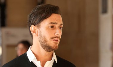 «يقضي أيامه ما بين أداء الصلوات وقراءة القرآن».. مصدر يكشف حقيقة إنهاء سعد لمجرد لحياته في محبسه بفرنسا