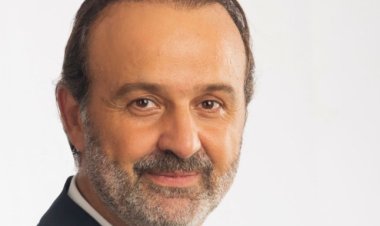 الفنان أيمن عزب: مسلسل أم البنات اجتماعي ويتناول قضية أسرية.. فيديو