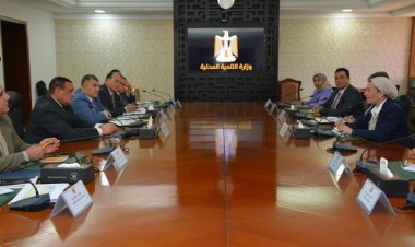 وزيرا التنمية المحلية والبيئة يتابعان مستجدات منظومة المخلفات الصلبة