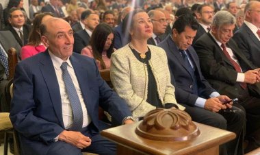 وزيرة البيئة تهنئ البابا تواضروس الثاني وتشارك الأخوة الأقباط احتفالات عيد القيامة