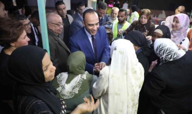 نائب محافظ المنيا يشارك الإفطار مع مقيمي دار المسنين