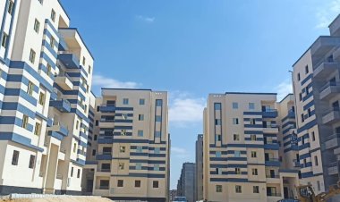 تسليم مركز طبي ضمن بالحى الـ١٤ وملعب خماسي بالعبور الجديدة