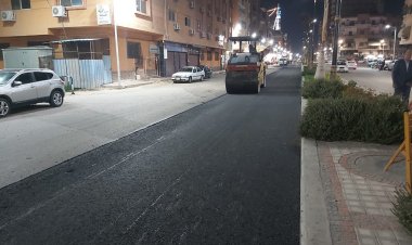 محافظ بورسعيد: استمرار أعمال وضع الطبقة الإسفلتية بشارع الجمهورية