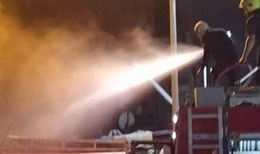 «ماس كهربائي».. السيطرة على حريق في محل بالجمالية