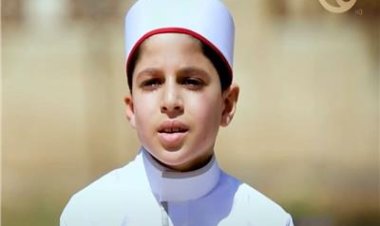 المنشد آدم أحمد: «تعلمت من الشيخ التهامي.. ووالدي سر حبي للإنشاد»