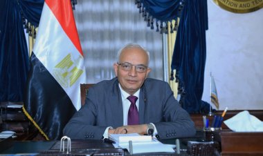 وزير التعليم يطمئن على أوضاع البعثة التعليمية والطلاب المصريين في السودان