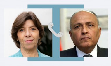 وزير الخارجية يتلقى اتصالاً من نظيرته الفرنسية