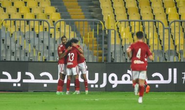 الأهلي يتقدم بهدف نظيف على سموحة في الشوط الأول