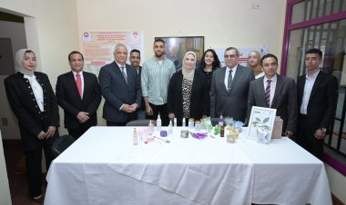 وزيرة التضامن تستعرض تقريرًا عن الأنشطة المنفذة للوحدات داخل الجامعات