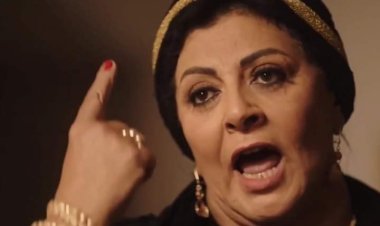 «عن رفعة شبشب الملكة صفصف».. هالة صدقي لمو صلاح: «مش إنت بس اللي بتشوط»