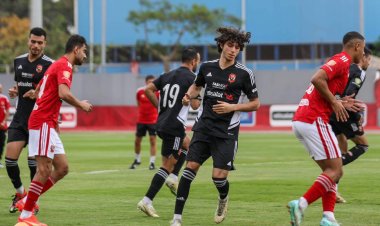 تقسيمة قوية في مران الأهلي بمشاركة الشباب