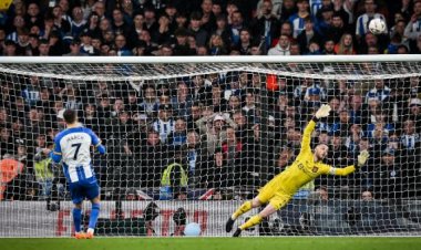 ركلات الترجيح تؤهل مانشستر يونايتد إلى نهائي كأس الاتحاد