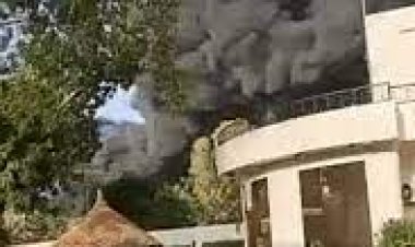 اندلاع نار كثيف قرب سفارة إحدى الدول العربية في الخرطوم