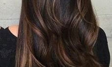 4 وصفات طبيعية لإزالة القشرة من فروة الرأس